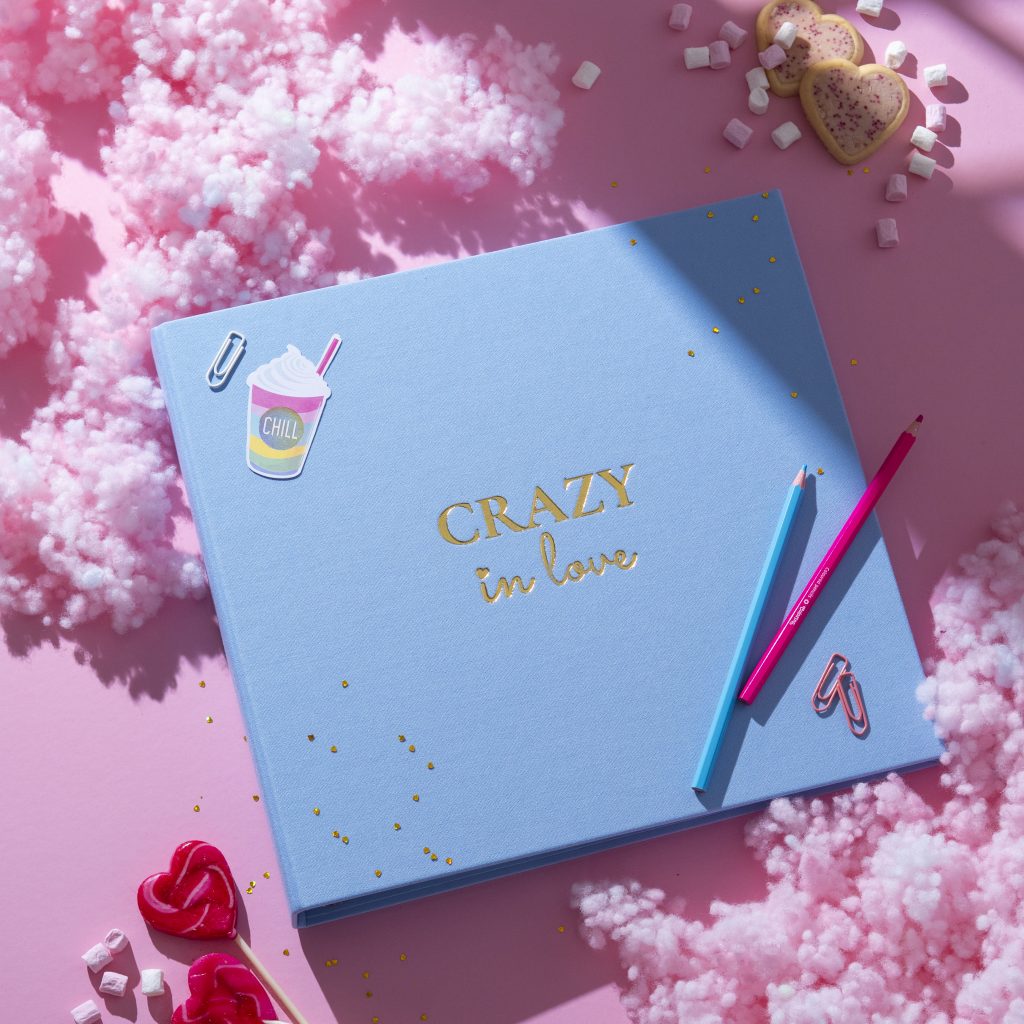 CRAZY IN LOVE – KREATYWNY ALBUM DLA PAR – BABY BLUE